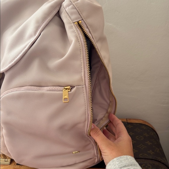 Lululemon Baby Pink Drawstring Backpack - Picture 5 of 14